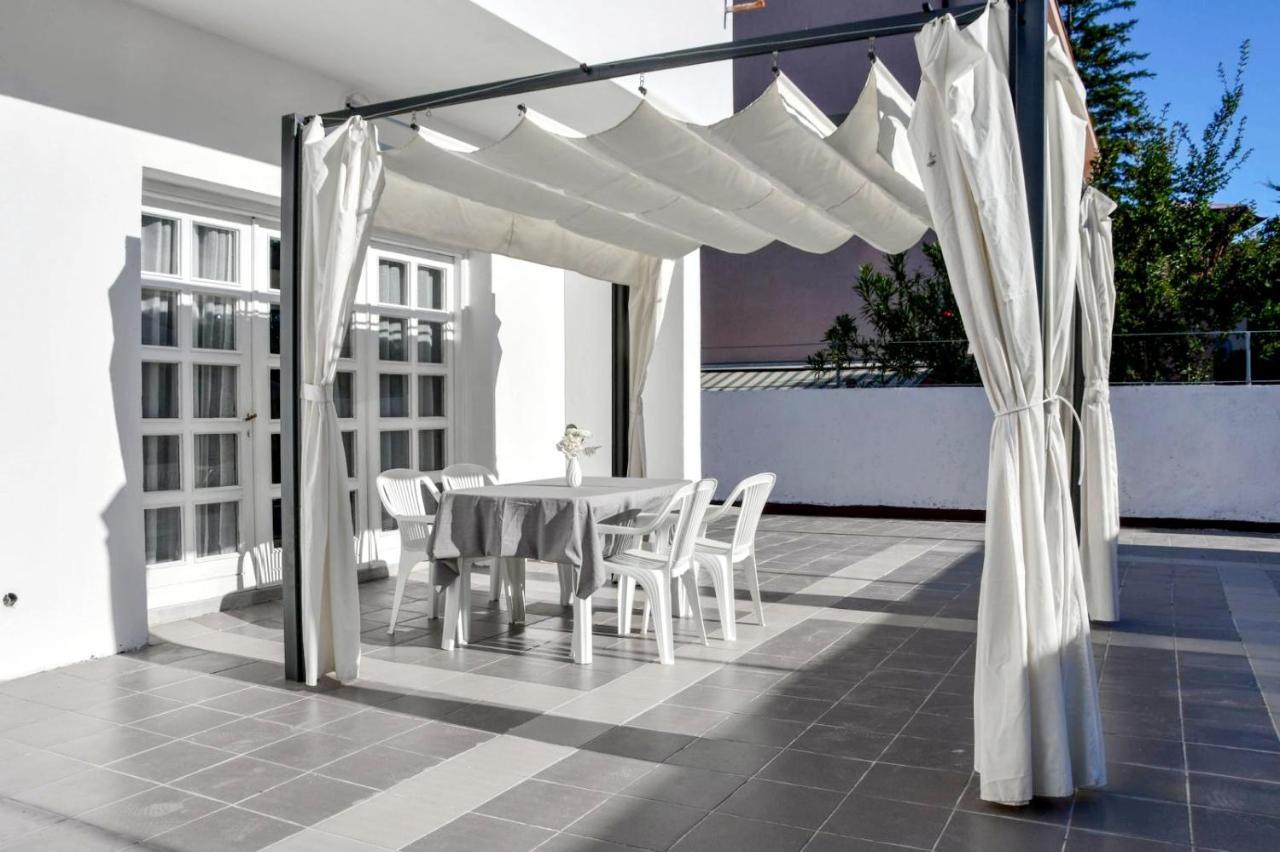 Sea Star Apartments Pjescana Uvala Exterior photo